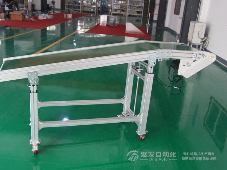 機(jī)械手配套標(biāo)準(zhǔn)高端帶平臺(tái)皮帶輸送機(jī)